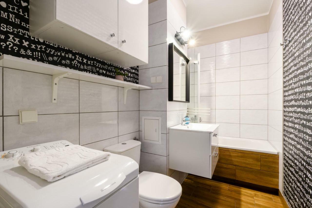 Apartment Gama Kondratowicza18 Warschau